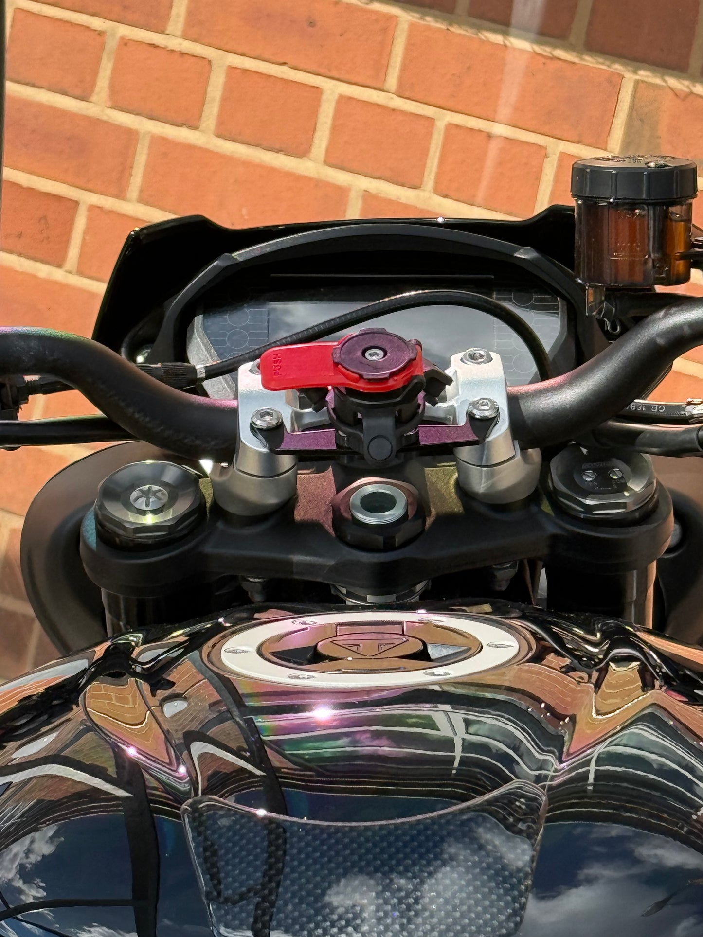Triumph street triple 765R quadlock bracket