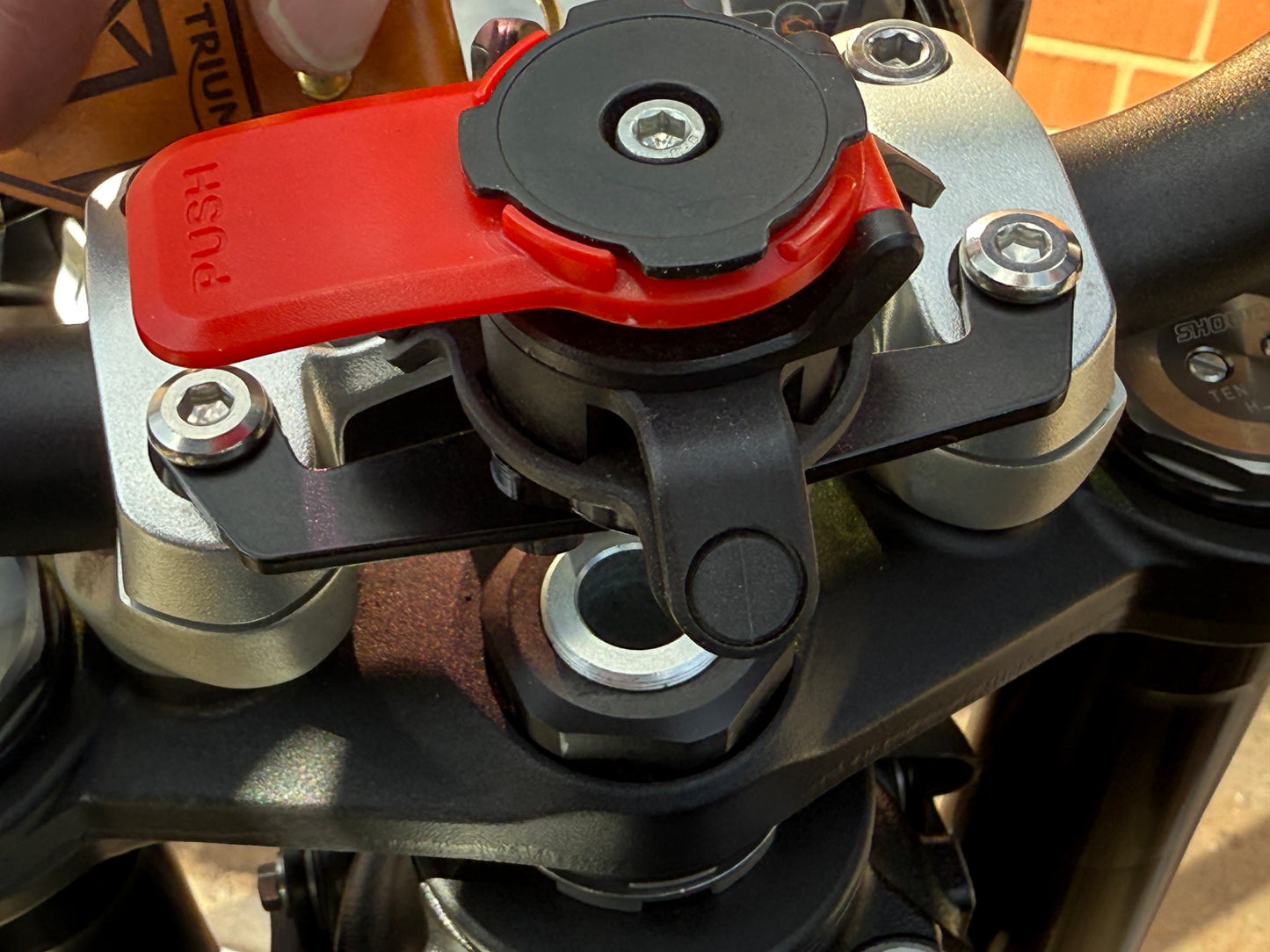 Triumph street triple 765R quadlock bracket